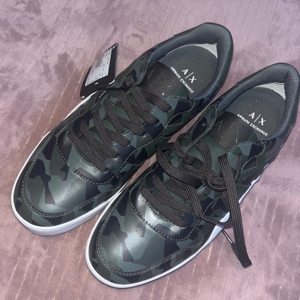 Armani Exchange size 7 men shoes